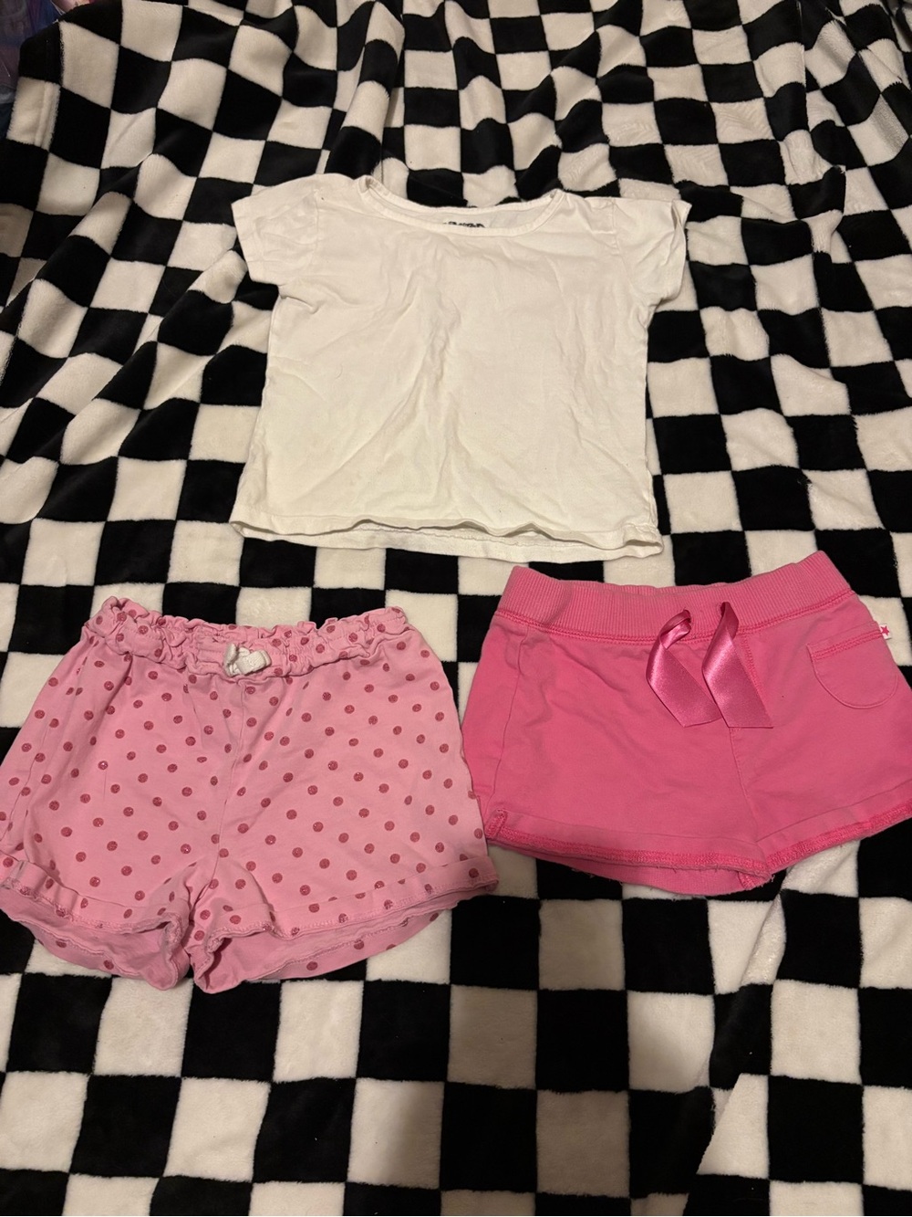 Free on bundle Size 5 summer shorts and plain white t
